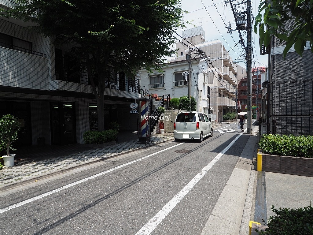 レーベンハイム中板橋Ⅱ　前面道路